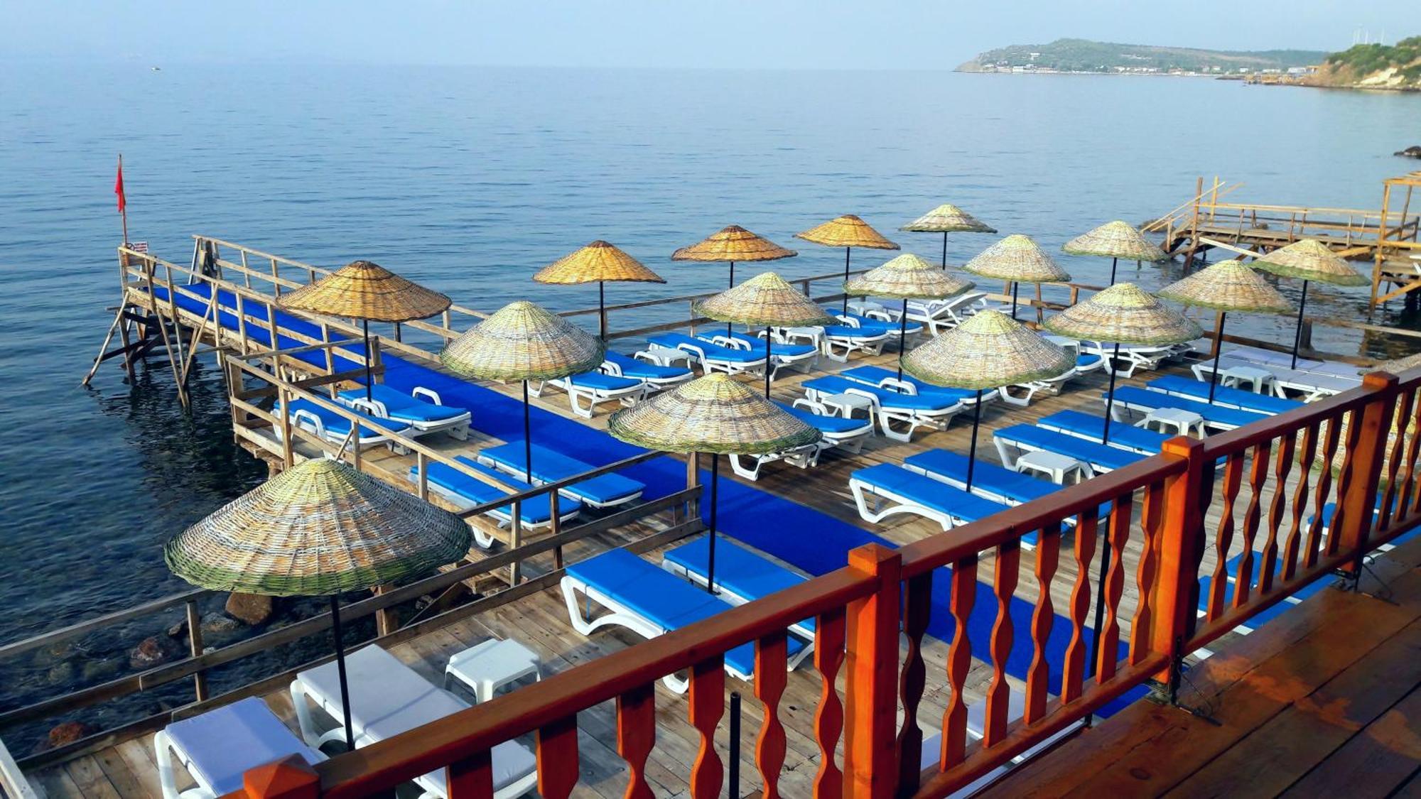 Assos Nazan Motel Restoran Beach Sokakagzi Luaran gambar
