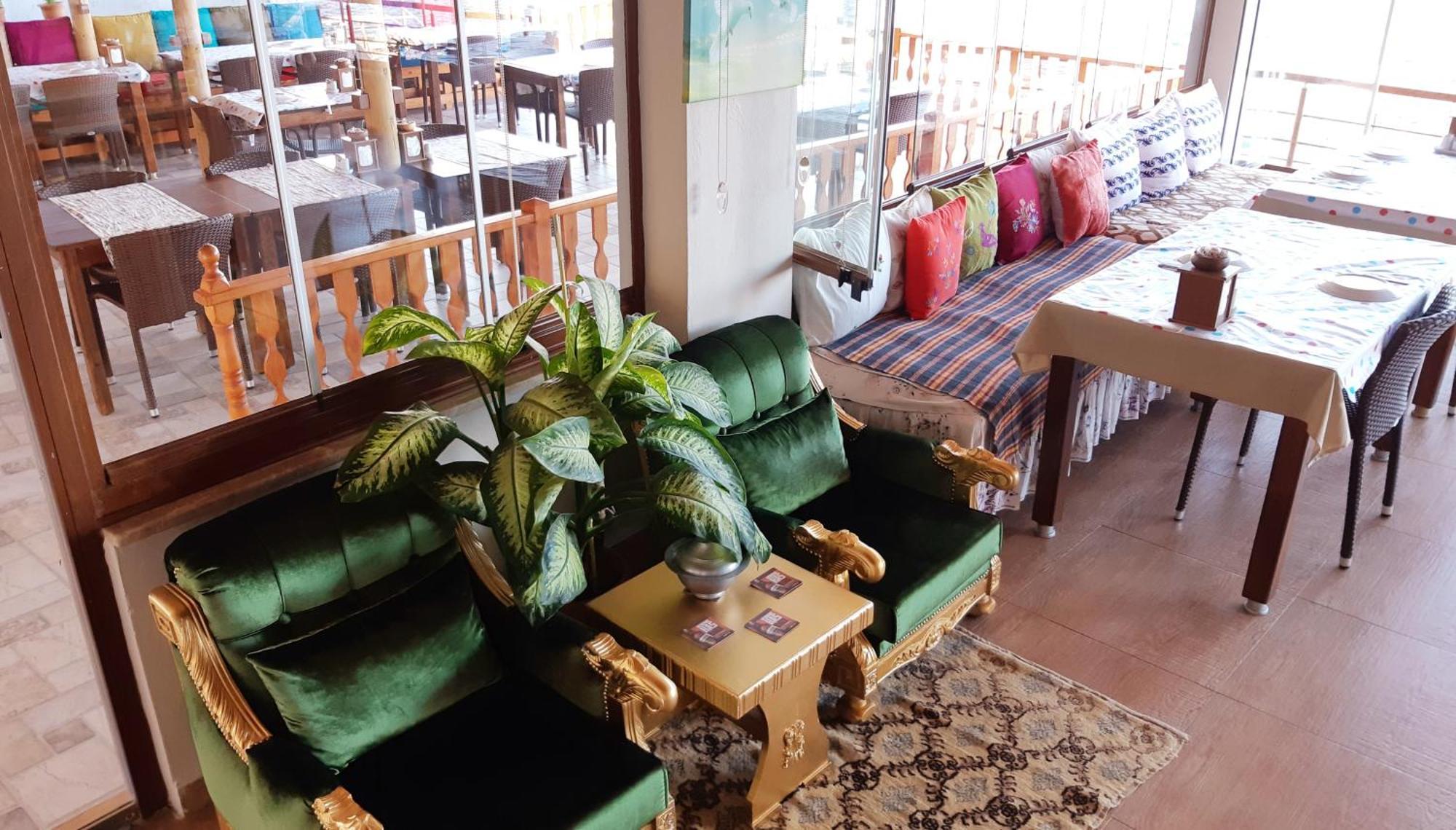 Assos Nazan Motel Restoran Beach Sokakagzi Luaran gambar